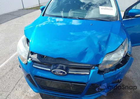 2013 Ford Focus Titanium из США, поврежденный, VIN 1FADP3J21DL286546